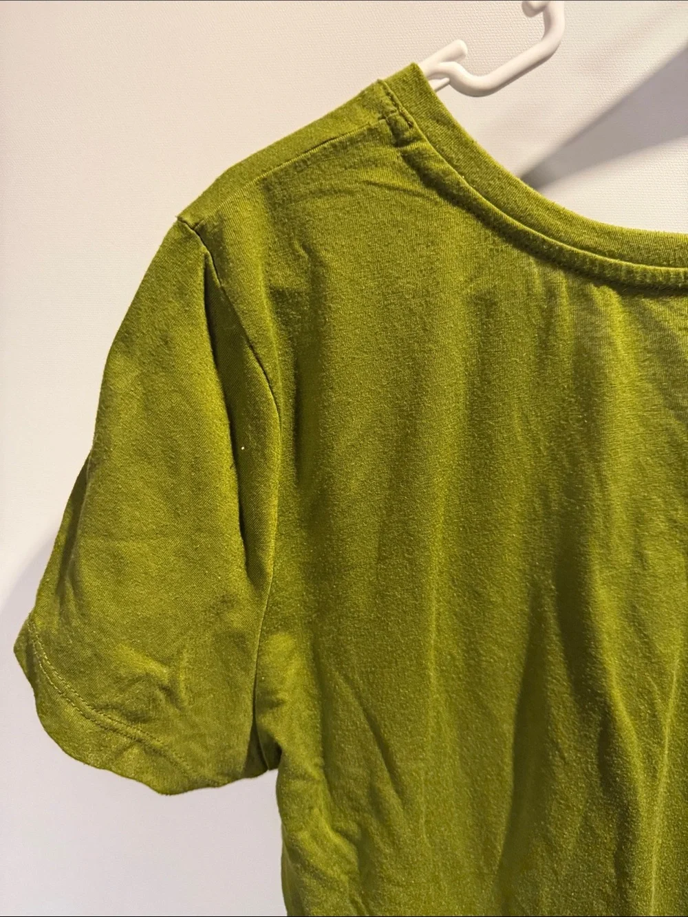 Jennifer Lauren Women’s V-Neck Short Sleeve Top in Olive Green Size: XL